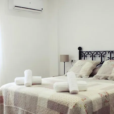 Coqueto Y Luminoso De Tres
