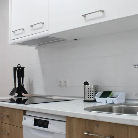 Apartamento Coqueto Y Luminoso De Tres Málaga